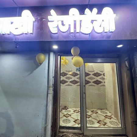Отель Pakhi Residency Вриндавана Экстерьер фото